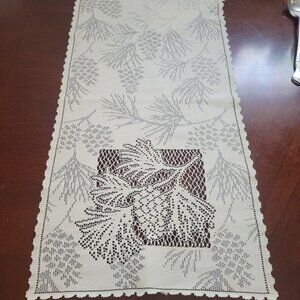 Vintage White Lace Pinecone Design Table Runner 42x14 Inches Handmade Crochet-St